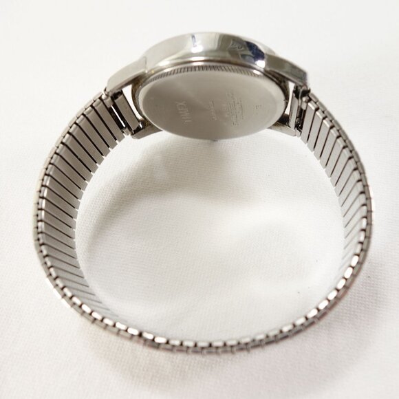 Timex Indiglo Men's Watch Stretch Band Date Window Easy Read New Battery - Picture 6 of 7